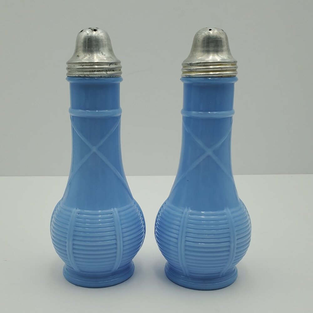 Jeannette Glass Delphite Salt & Pepper Shakers Blue Opaque Glass Tall Shakers